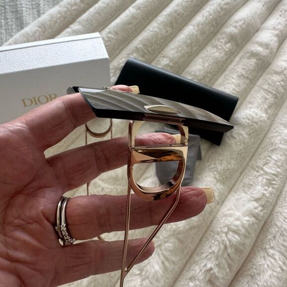 Christian Dior square Sunglasses in Current style - Picture 5 of 16